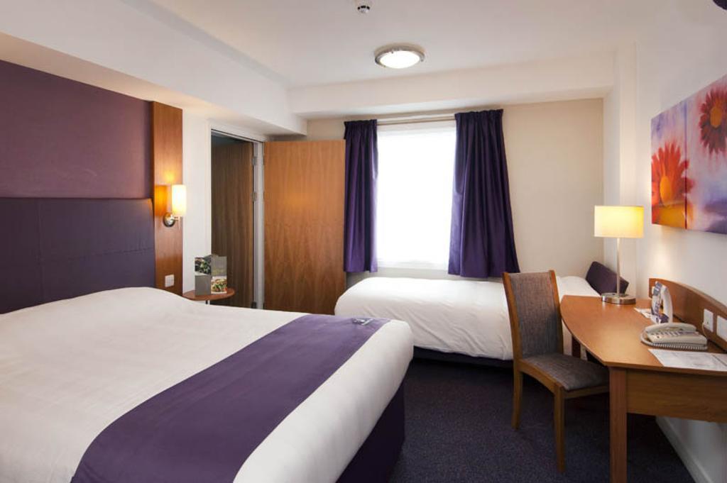 Premier Inn Cardiff Roath Zimmer foto