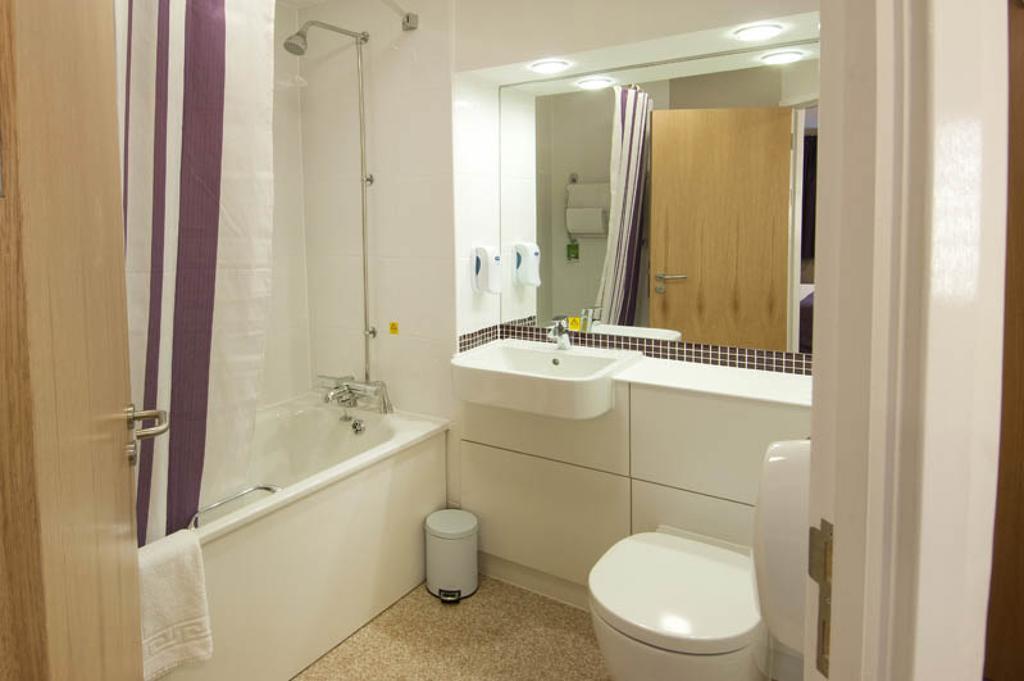 Premier Inn Cardiff Roath Zimmer foto
